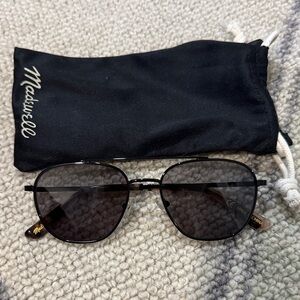Madewell Dark Aviator Sunglasses with Pouch
